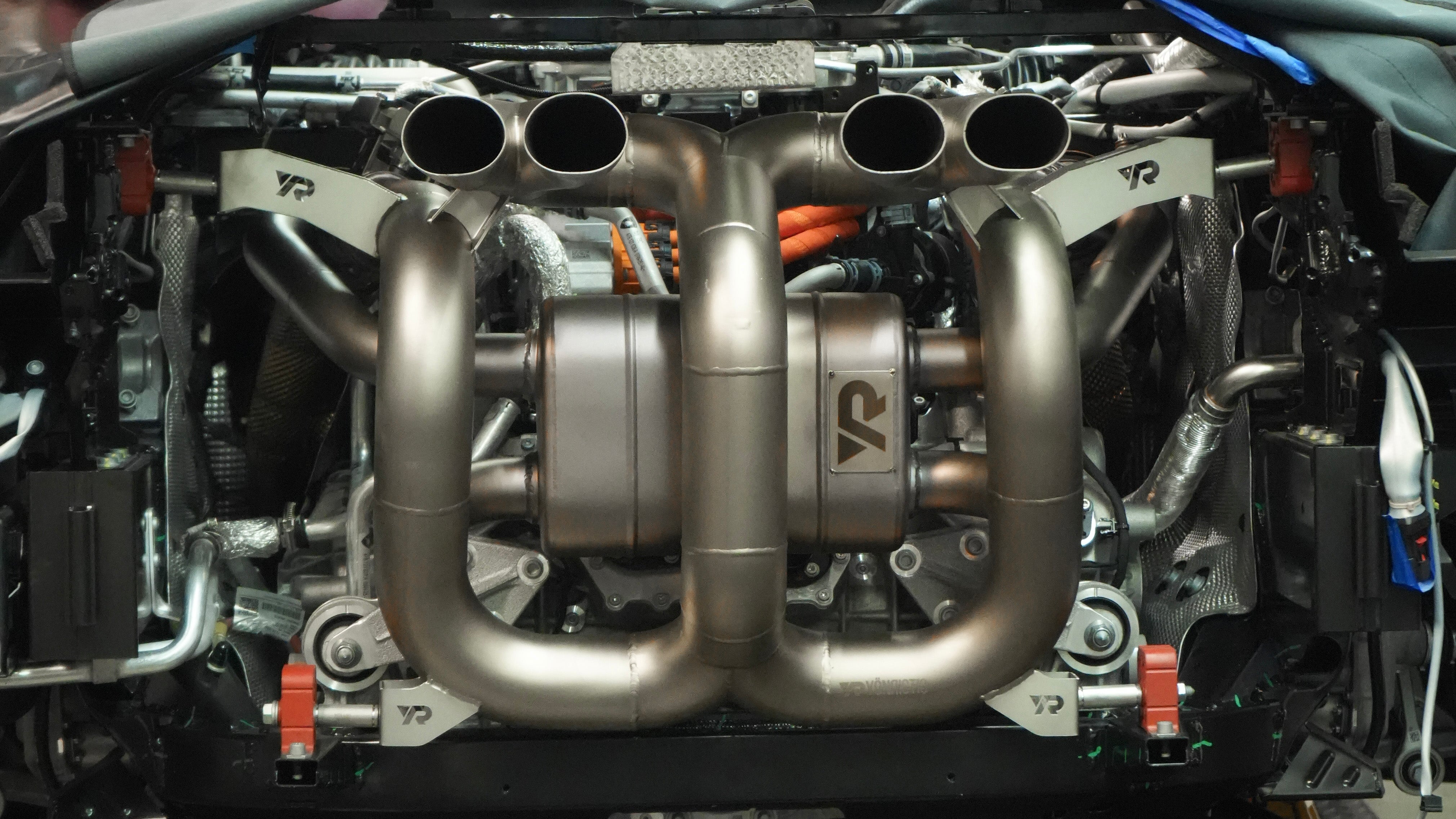 Lamborghini Revuelto V12